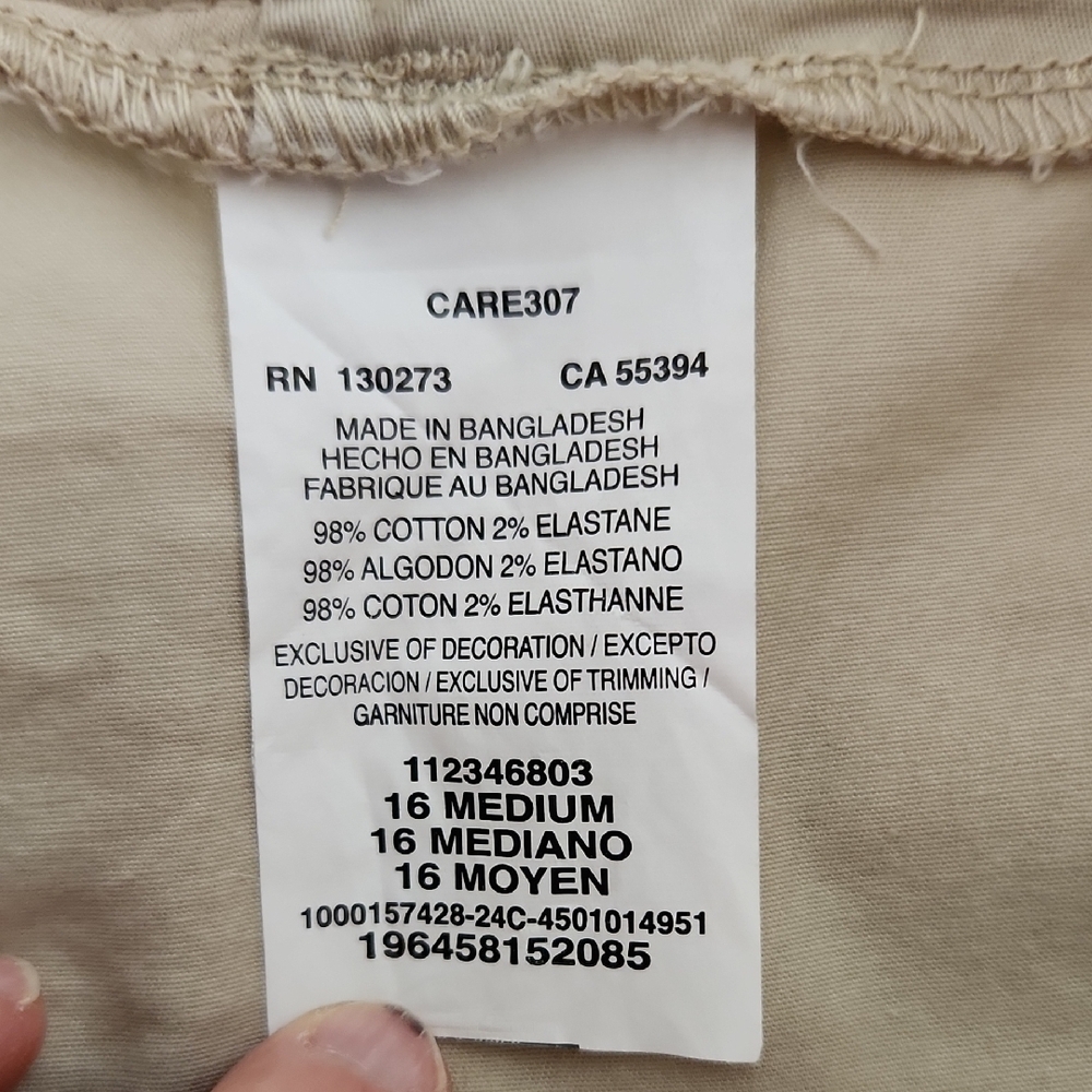 Women's Lee® Ultra Lux Comfort Flex to Go Utility Bermuda Shorts - Picture 6 of 7